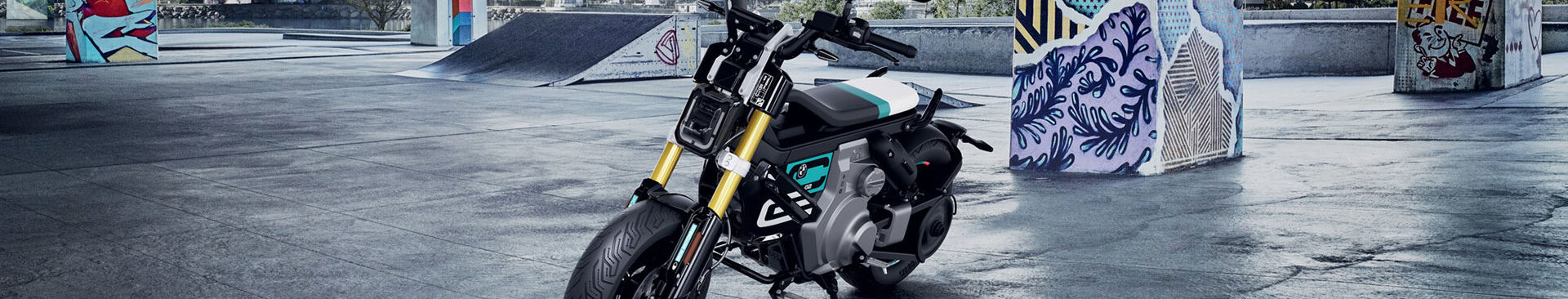 motorcykel i stort garage