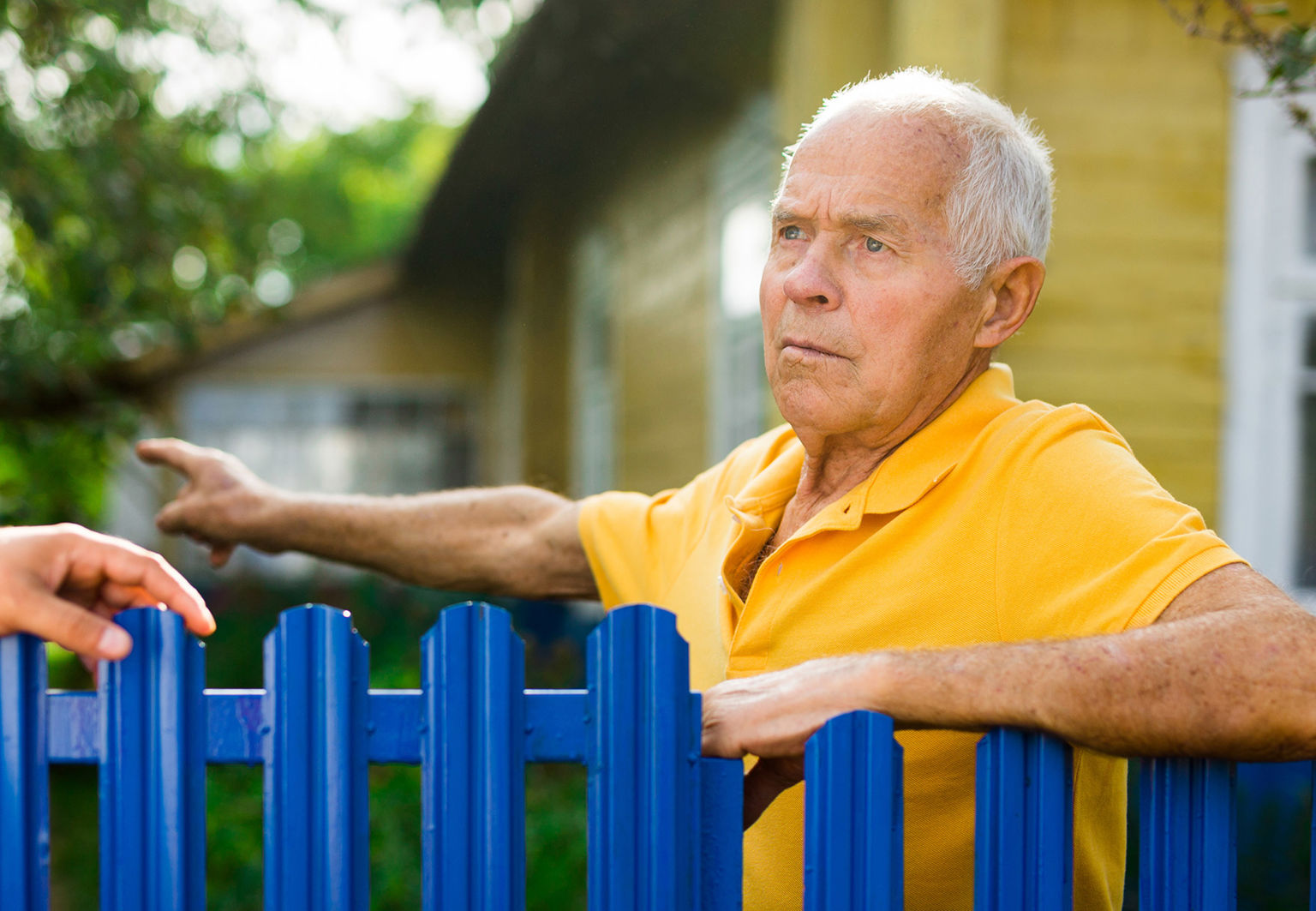 goda grannar vid staketet