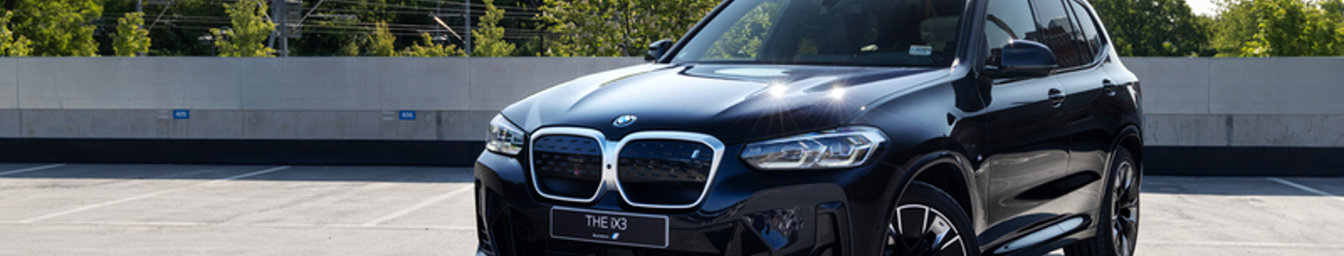 bil BMW parkerad